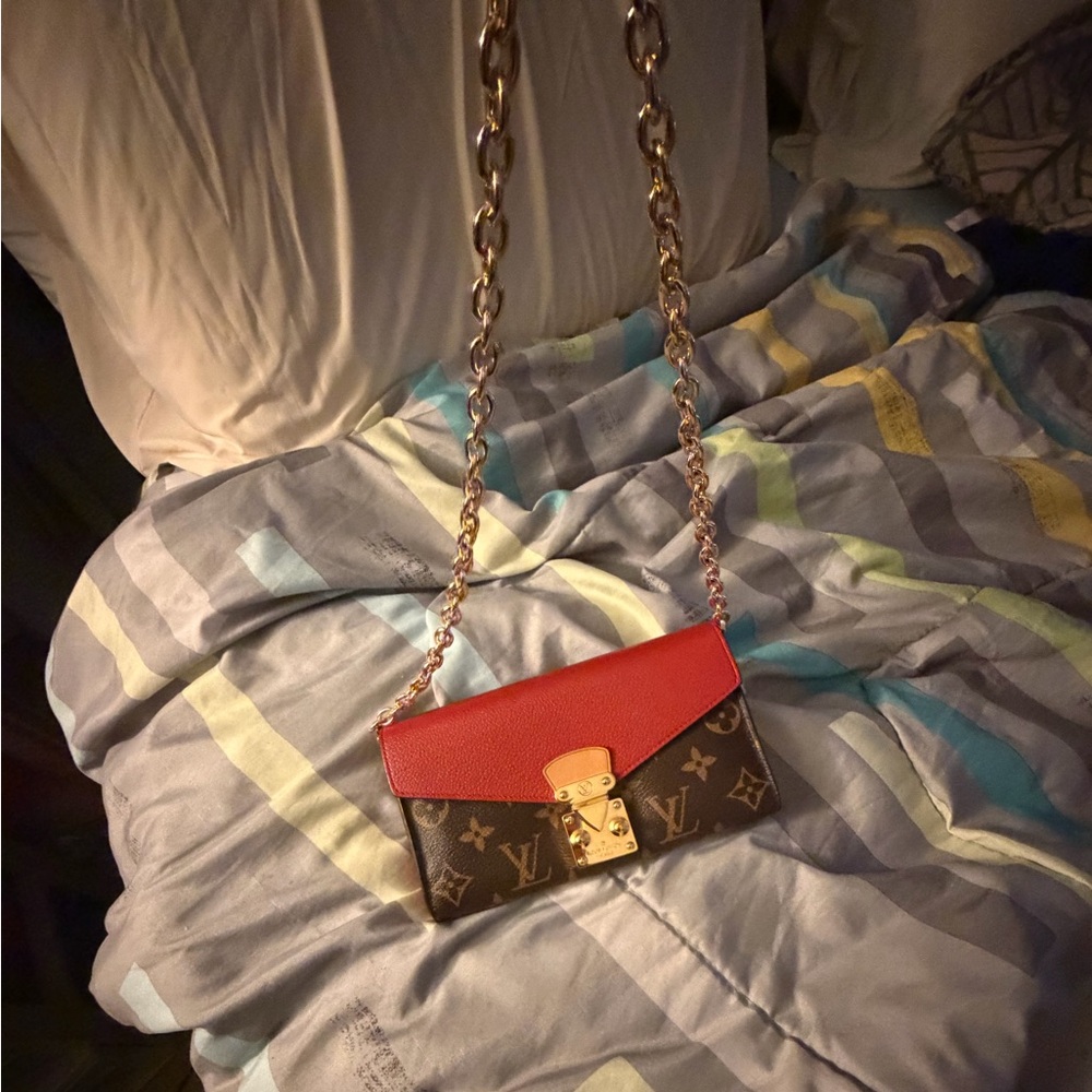 LOUIS VUITTON PALLAS GOLD CHAIN MONOGRAM WALLET - Picture 12 of 12